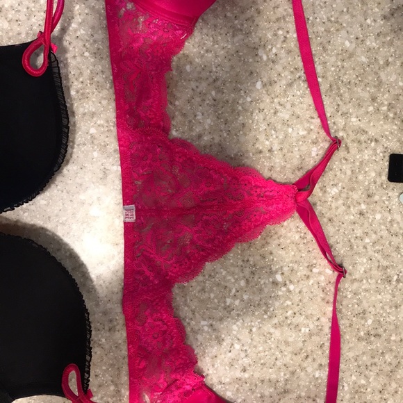 Victoria secret, 34B - Picture 3 of 4